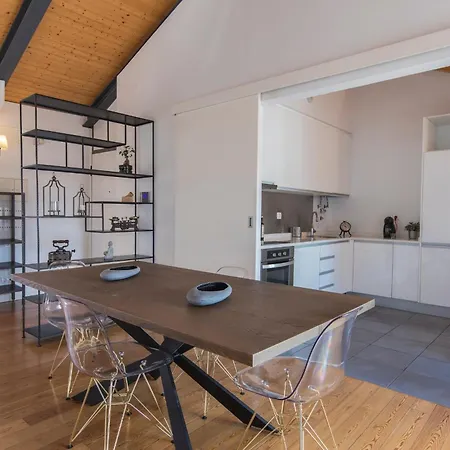 Bairro Alto Flat Balcony Views By Lovelystay Lissabon