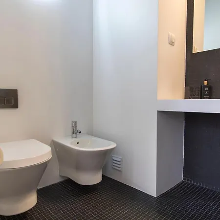 Bairro Alto Stunning Flat With Balcony By Lovelystay Appartement