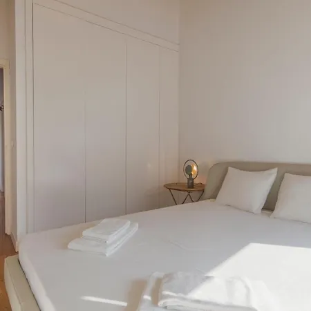 Bairro Alto Stunning Flat With Balcony By Lovelystay Appartamento