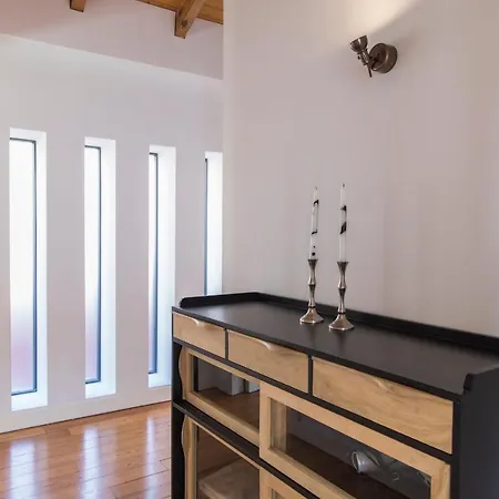 Bairro Alto Stunning Flat With Balcony By Lovelystay Appartement Lissabon