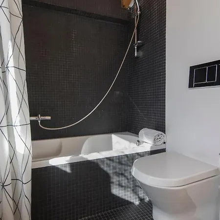 Bairro Alto Stunning Flat With Balcony By Lovelystay Appartement