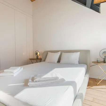 Appartement Bairro Alto Stunning Flat With Balcony By Lovelystay Lissabon