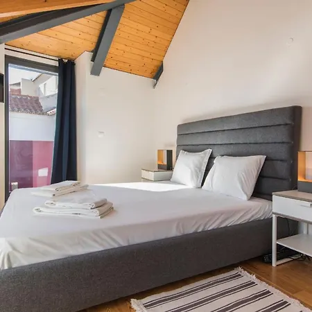 Bairro Alto Stunning Flat With Balcony By Lovelystay Lissabon