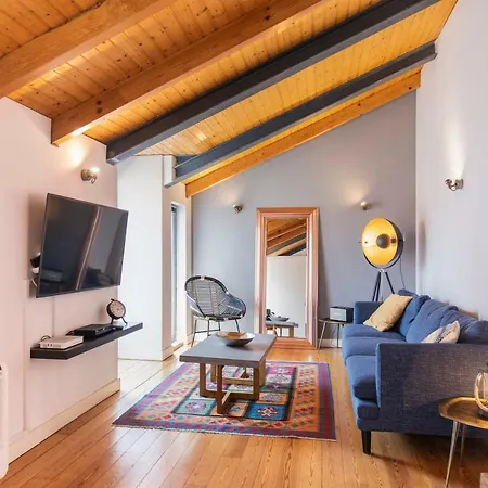 Bairro Alto Stunning Flat With Balcony By Lovelystay Appartement