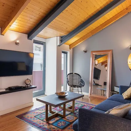 Bairro Alto Stunning Flat With Balcony By Lovelystay * Lissabon